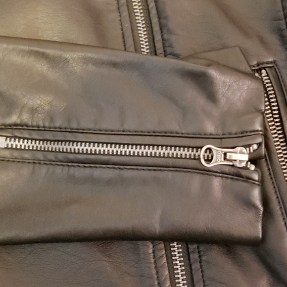 Gap vegan leather jackets - Picture 3 of 9
